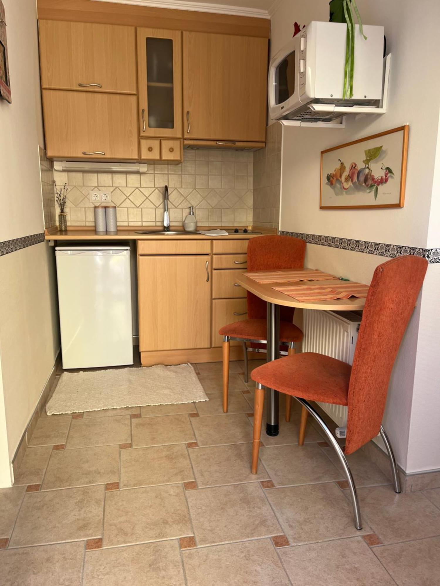 Reka Apartmanhaz Buk Bagian luar foto