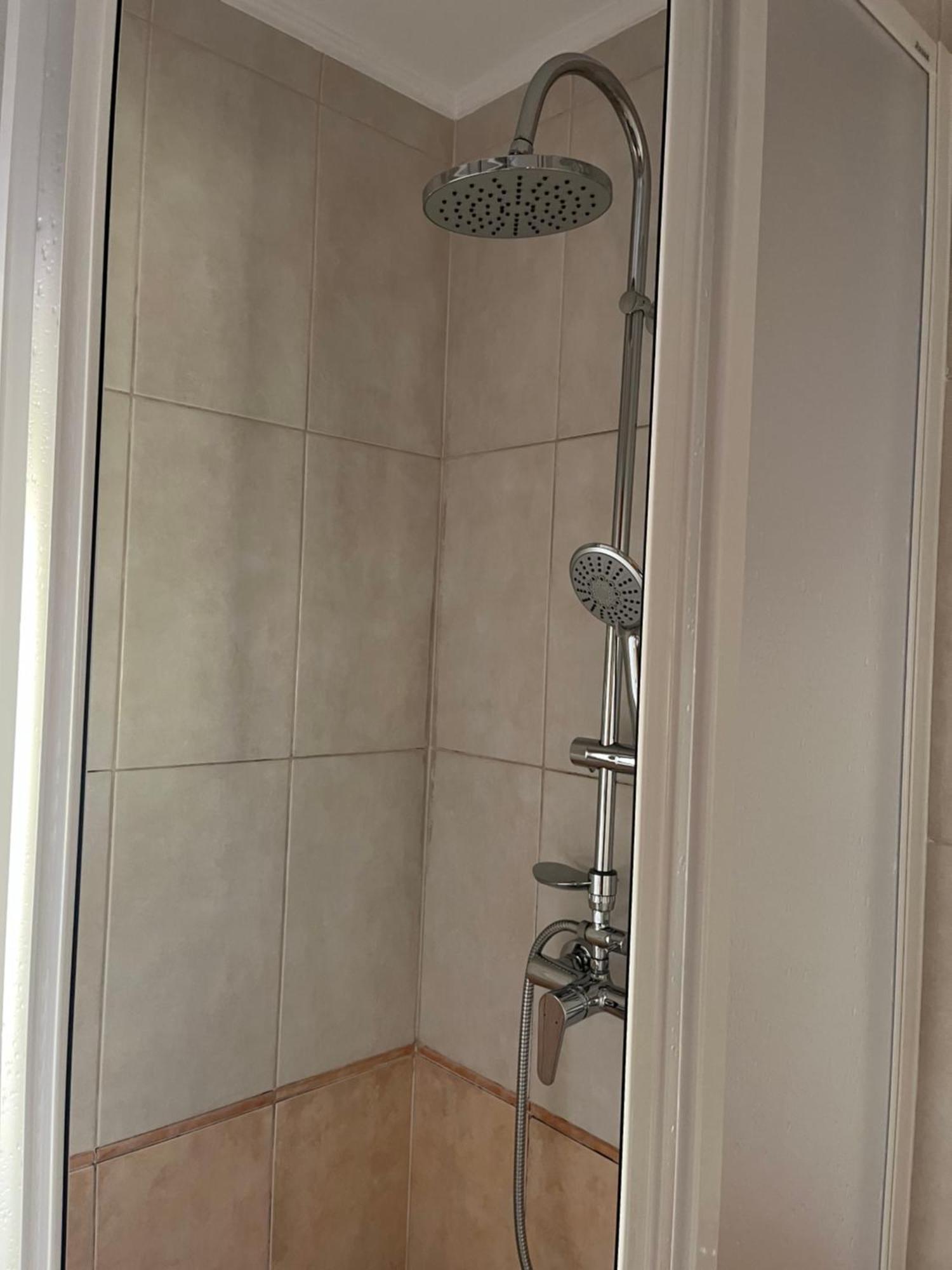 Reka Apartmanhaz Buk Bagian luar foto