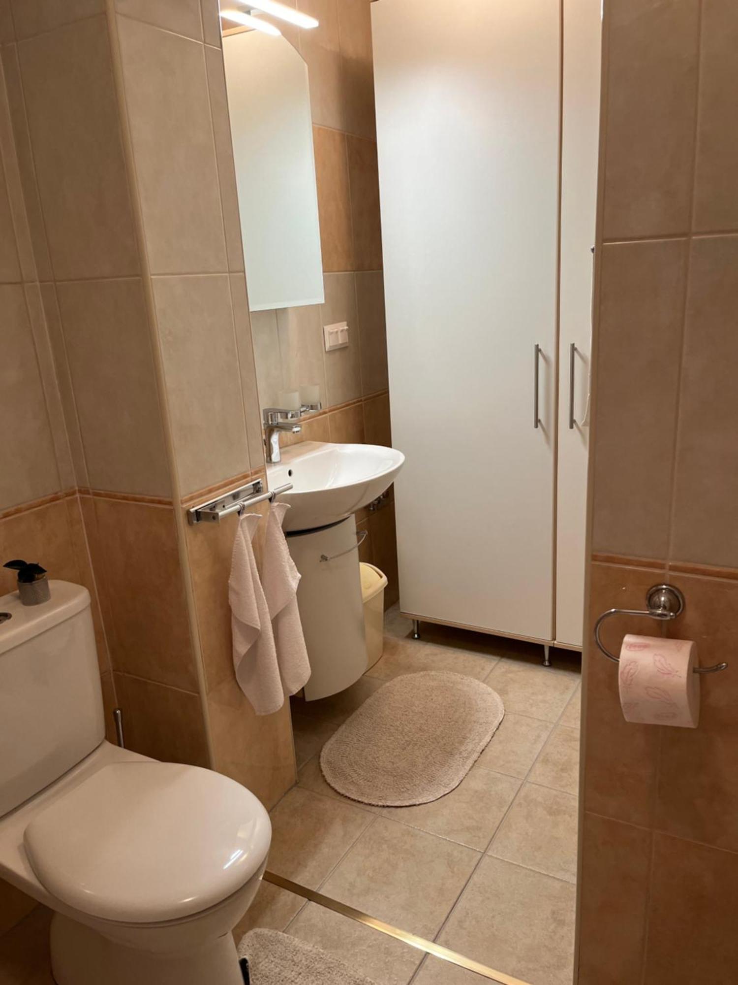 Reka Apartmanhaz Buk Bagian luar foto