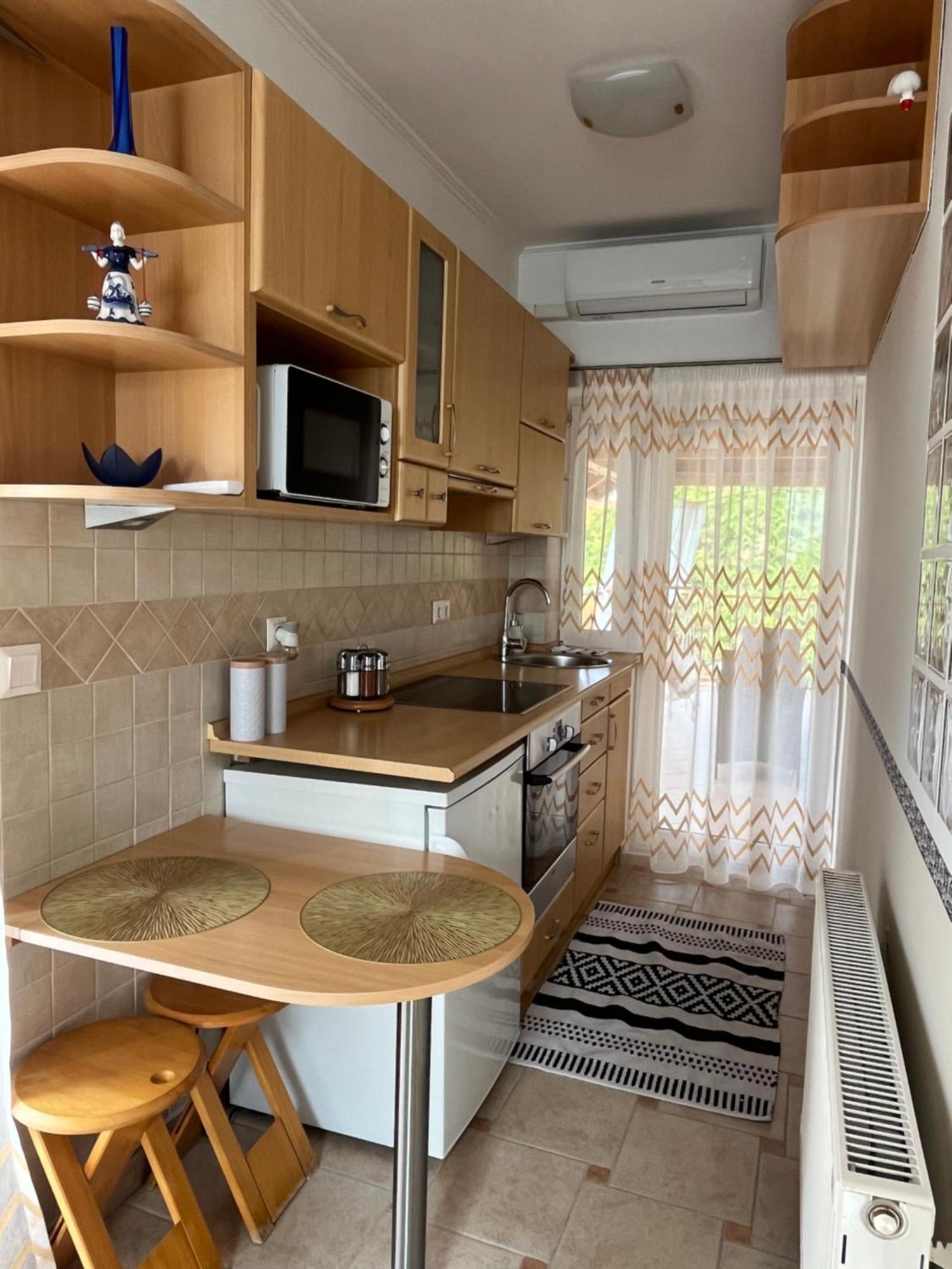 Reka Apartmanhaz Buk Bagian luar foto